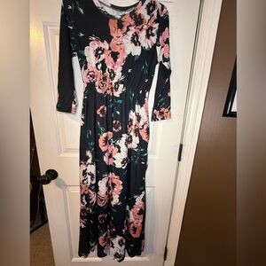 Chic Floral Long Sleeve Maxi Dress